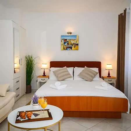 House Poseydon 믈리니