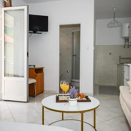 House Poseydon 아파트 믈리니