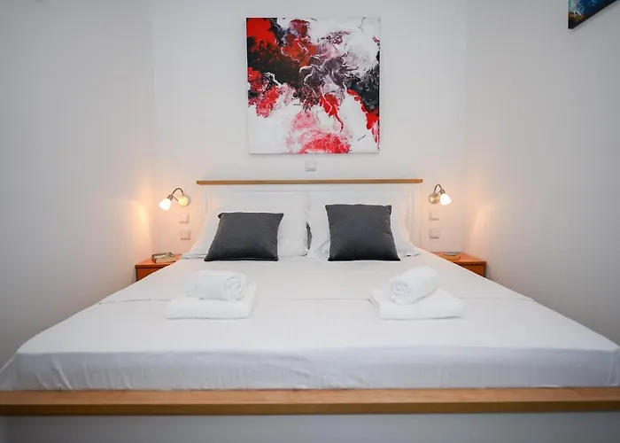 House Poseydon 公寓 *