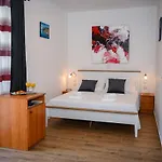 House Poseydon דירה *