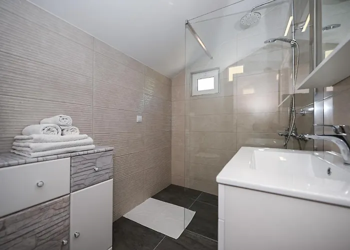 House Poseydon * 米利尼